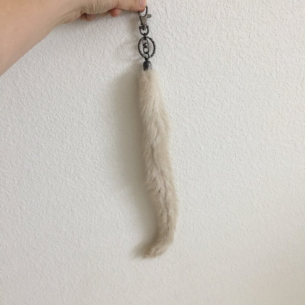 Animal Fur Tail Keychain Cream/Beige